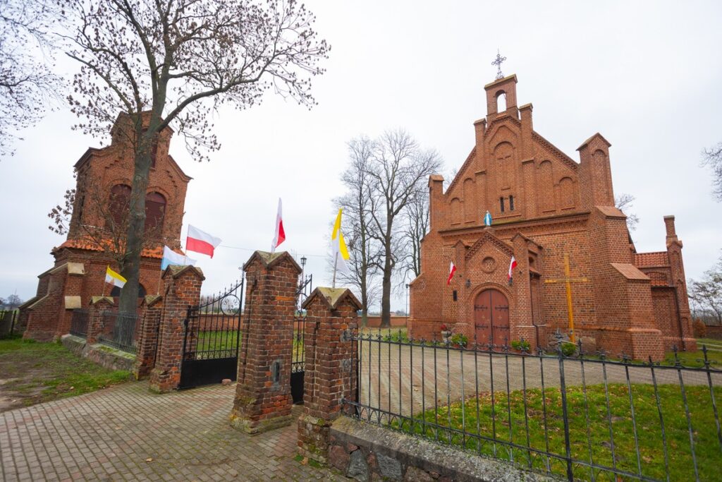 Roman Catholic Parish of St. Mary Magdalene in Grabkowo (Włocławek County), photo by Mikołaj Kuras for UMWKP