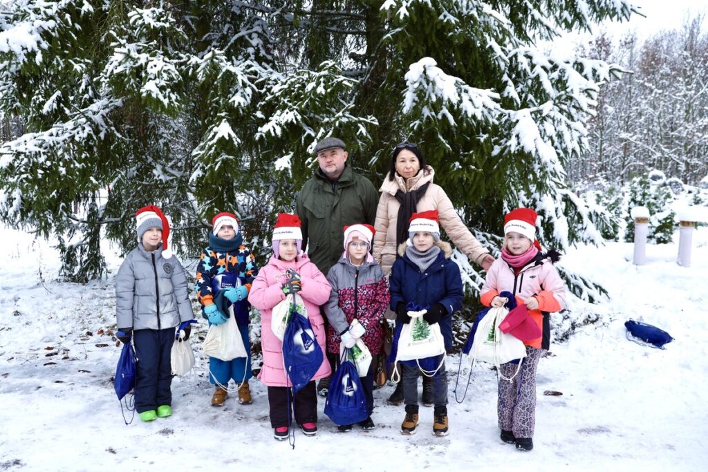 Choosing the Christmas Tree in the Raciniewo Forest District, photo by Andrzej Goiński/Marshal’s Office of the Kujawsko-Pomorskie Region
