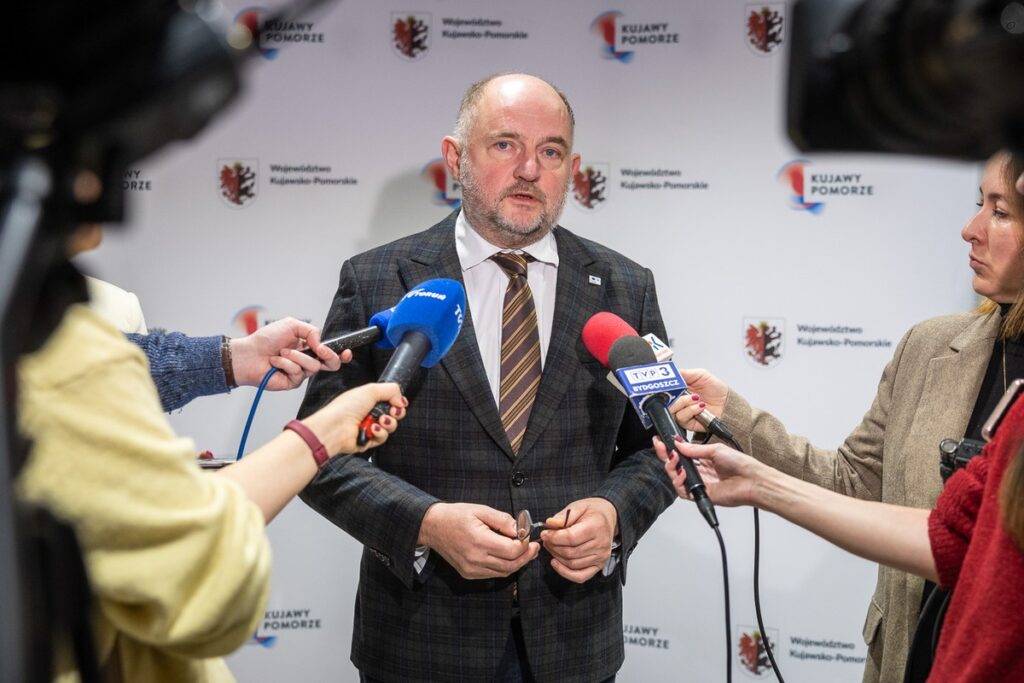 Konferencja dotycząca nowego rozkładu jazdy pociągów, fot. Szymon Zdziebło/tarantoga.pl dla UMWKP