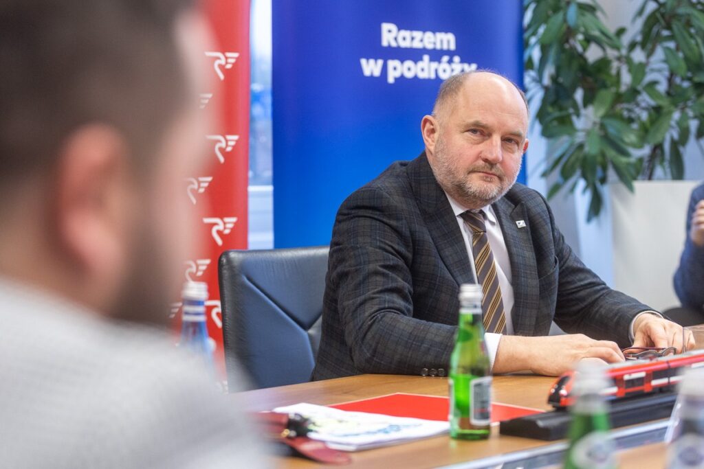 Konferencja dotycząca nowego rozkładu jazdy pociągów, fot. Szymon Zdziebło/tarantoga.pl dla UMWKP