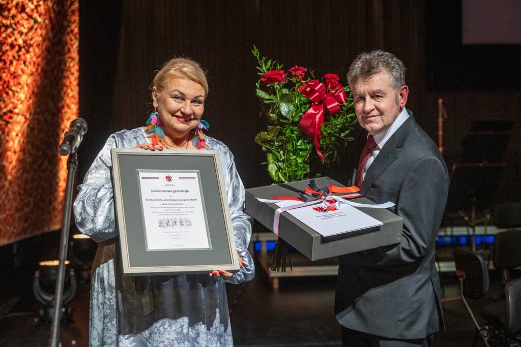 Gala jubileuszowa w Centrum Kulturalno-Kongresowym Jordanki, fot. Szymon Zdziebło/tarantoga.pl dla UMWKP