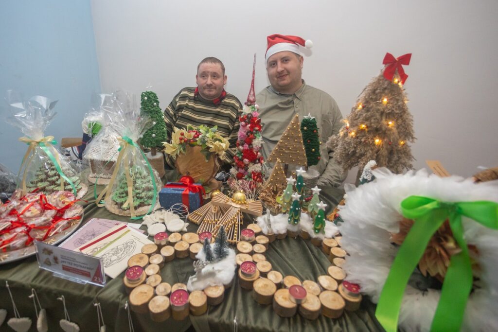 Kiermasz „My też potrafimy”, fot. Mikołaj Kuras dla UMWKP