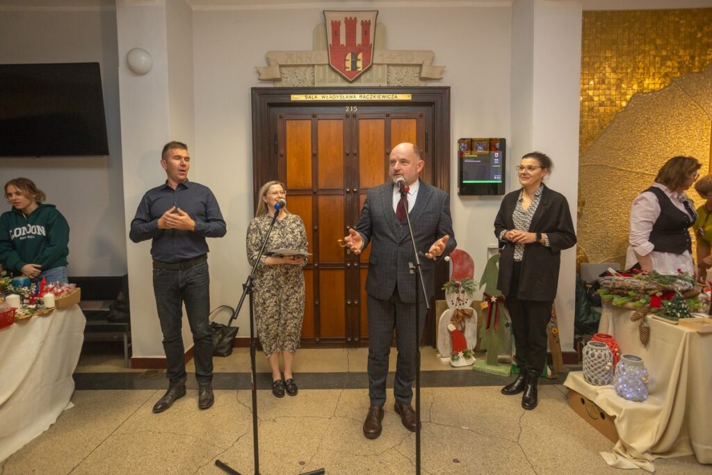 Kiermasz „My też potrafimy”, fot. Mikołaj Kuras dla UMWKP