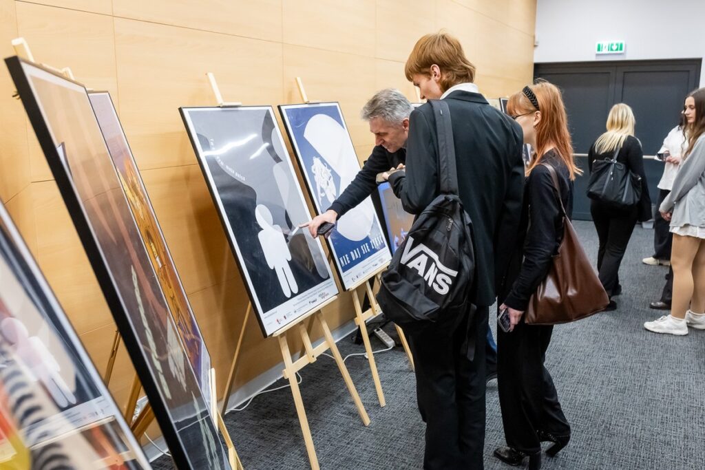 Presentation of awards in the art competition “Poster! Action! Reaction!”, photo by Tomasz Czachorowski/eventphoto.com.pl for the UMWKP