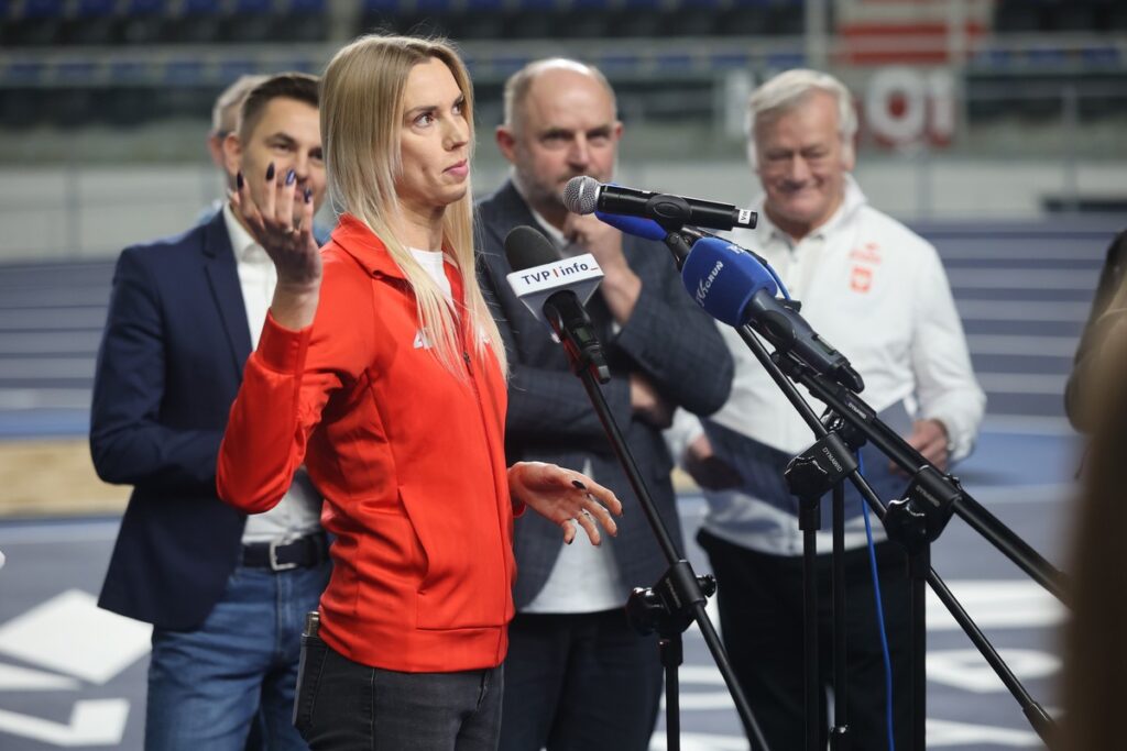 Spotkanie z ministrem sportu i turystyki Jakubem Rutnickim i prezesem Polskiego Związku Lekkiej Atletyki Sebastianem Chmarą w Toruniu, fot. Mikolaj Kuras dla UMWKP