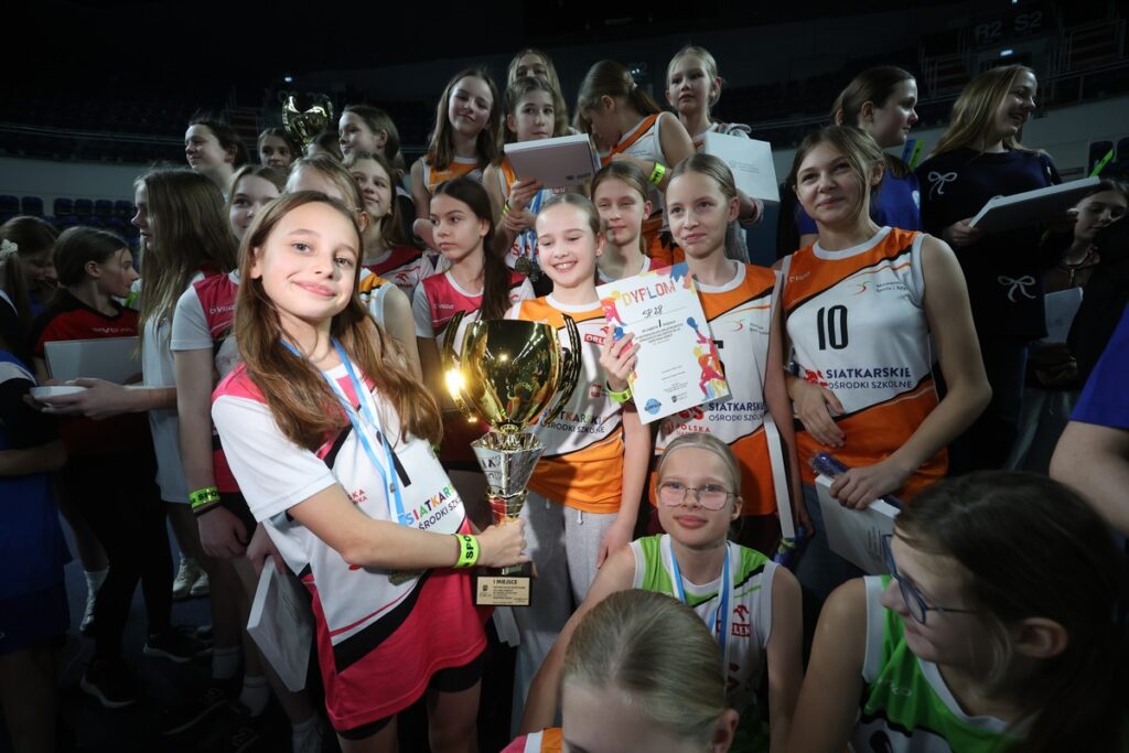 Spotkanie z ministrem sportu i turystyki Jakubem Rutnickim i prezesem Polskiego Związku Lekkiej Atletyki Sebastianem Chmarą w Toruniu, fot. Mikolaj Kuras dla UMWKP