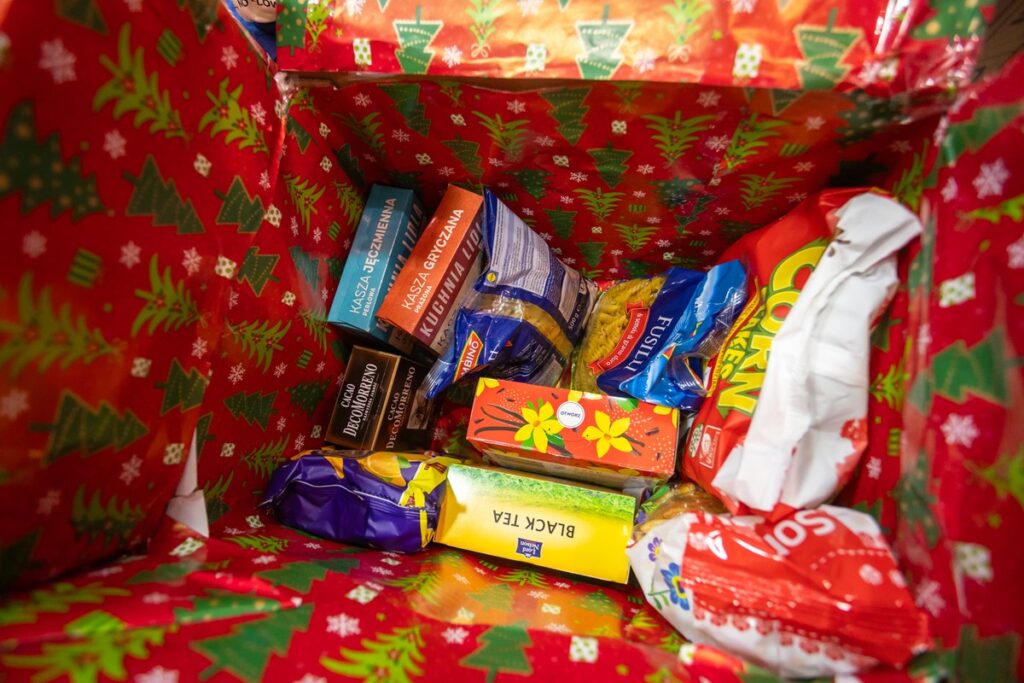 Szlachetna Paczka w Urzędzie Marszałkowskim w Toruniu, fot. Mikołaj Kuras dla UMWKP