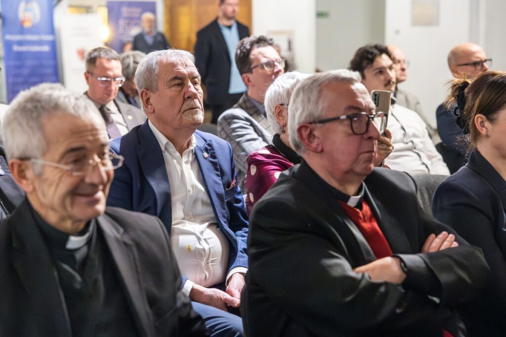 Jubileusz TN w Toruniu i porozumienie o współpracy z Centrum Czochralskiego, fot. Szymon Zdziebło/tarantoga dla UMWKP