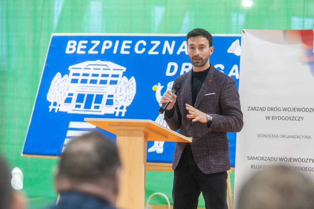 Opening of the modernized Regional Road No. 563, photo by Szymon Zdziebło / tarantoga.pl for the UMWKP