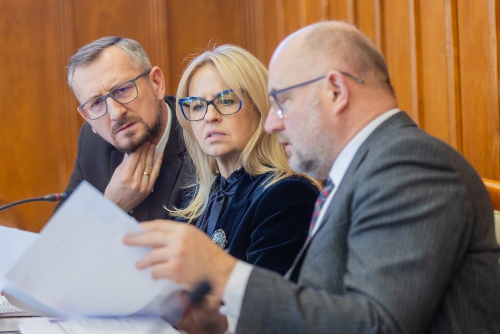 Sesja budżetowa sejmiku województwa, 19 grudnia 2025, fot. Mikołaj Kuras dla UMWKP