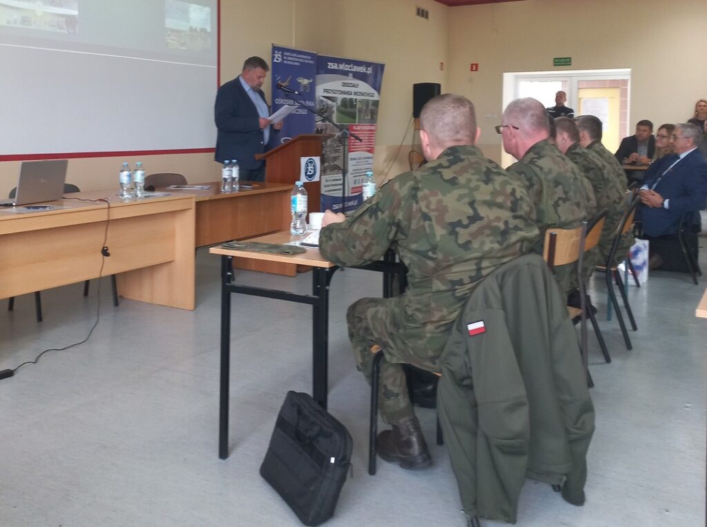 Spotkanie w Zespole Szkół Akademickich, fot. Henryk Kierzkowski