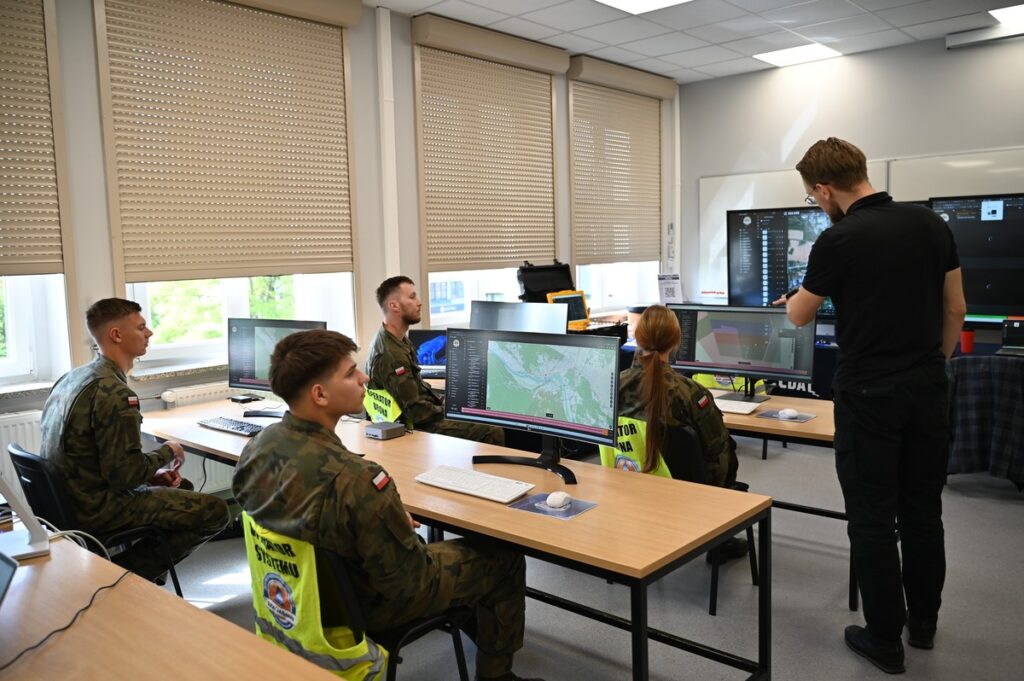 II Forum Bezpieczeństwa i Przemysłu Obronnego w Toruniu, fot. Centrum Szkolenia Wojsk Rakietowych i Artylerii im. gen. Józefa Bema w Toruniu