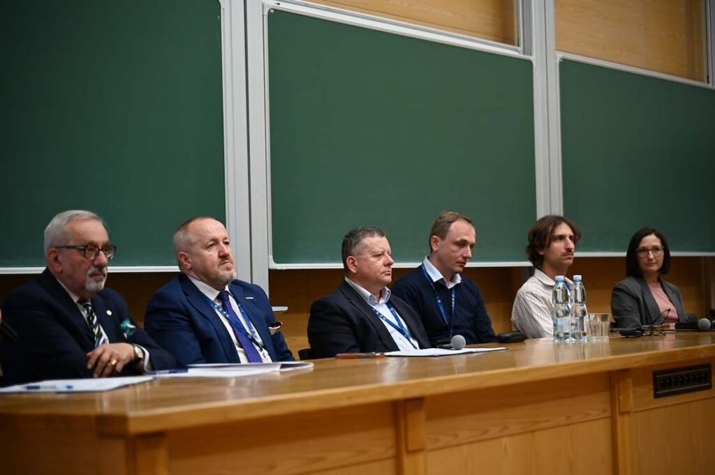 II Forum Bezpieczeństwa i Przemysłu Obronnego w Toruniu, fot. Centrum Szkolenia Wojsk Rakietowych i Artylerii im. gen. Józefa Bema w Toruniu