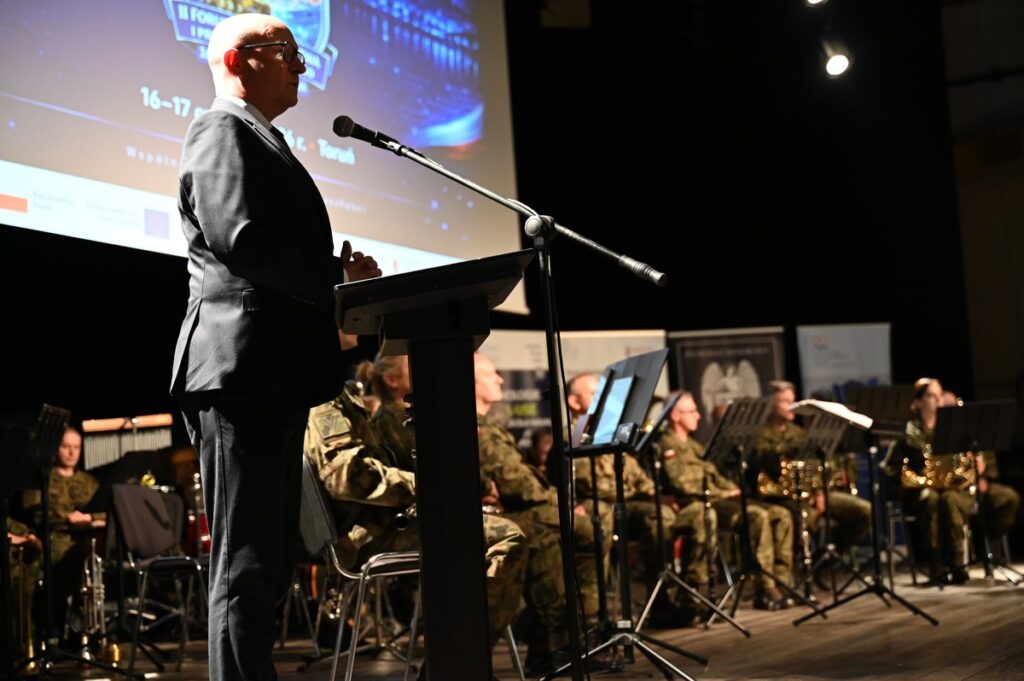 II Forum Bezpieczeństwa i Przemysłu Obronnego w Toruniu, fot. Centrum Szkolenia Wojsk Rakietowych i Artylerii im. gen. Józefa Bema w Toruniu