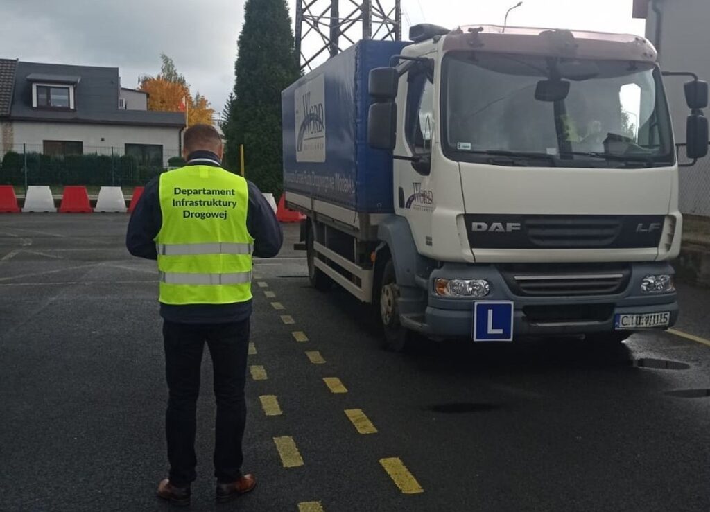 Kontrola Wojewódzkich Ośrodków Ruchu Drogowego w województwie kujawsko- pomorskim, fot. Departament Infrastruktury