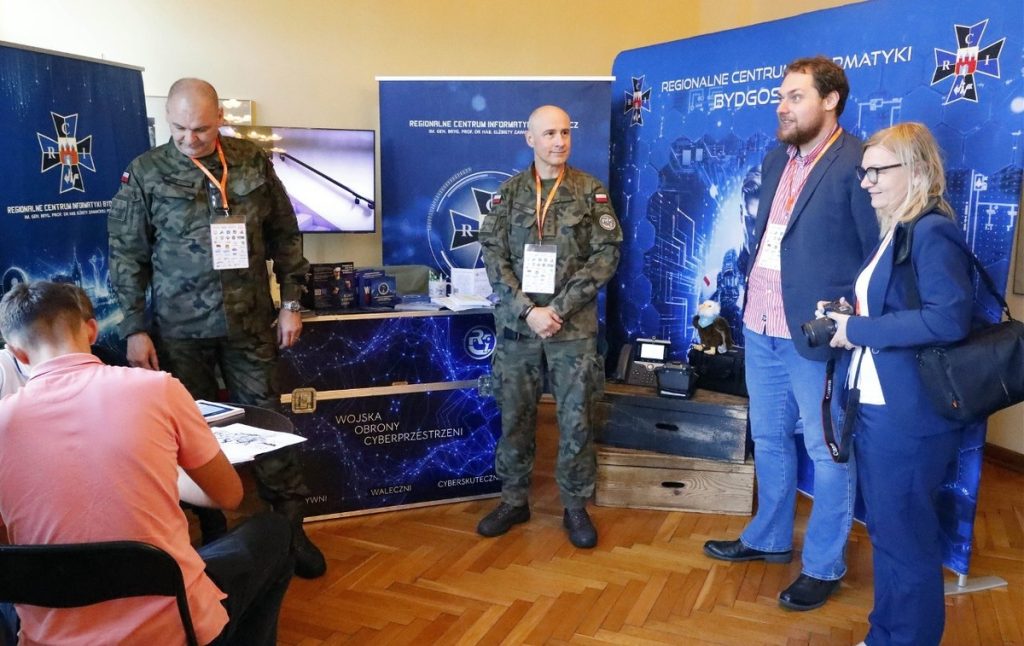 VI Kujawsko-Pomorskie Sympozjum Bezpieczeństwa Ruchu Drogowego, Ratownictwa Medycznego i Ochrony Ludności, fot. Gazeta Pomorska