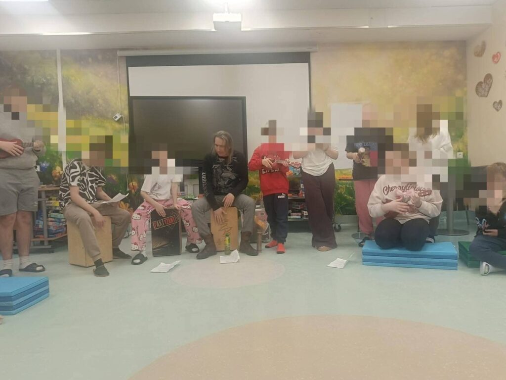 grupowe tworzenie muzyki