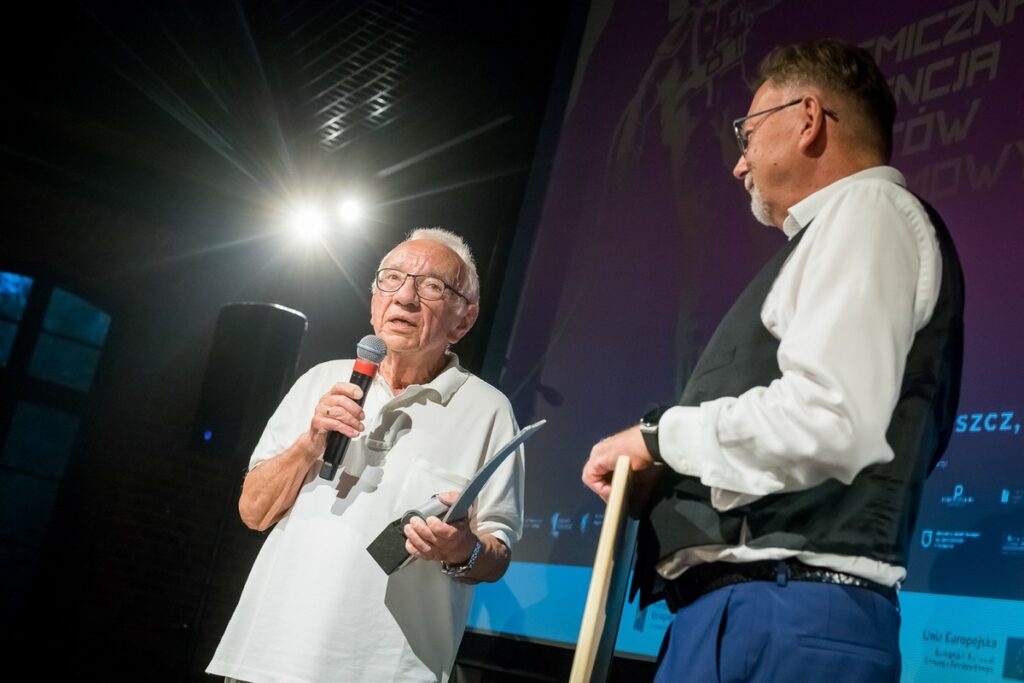 Marek Piestrak z Nagrodą Filmową Marszałka Województwa, fot. Tomasz Czachorowski