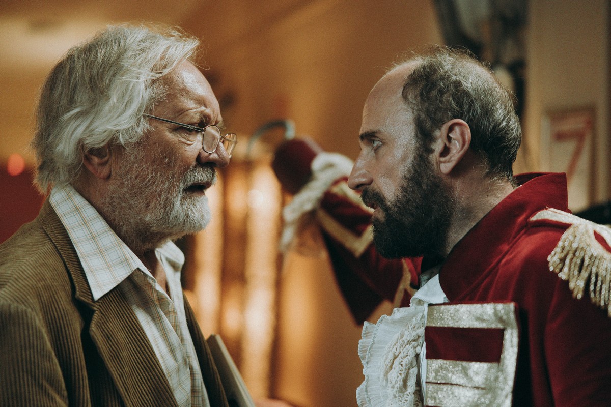 A frame from the film “Sezony”, which will be screened on Saturday at the open-air cinema at Centrum Bumar