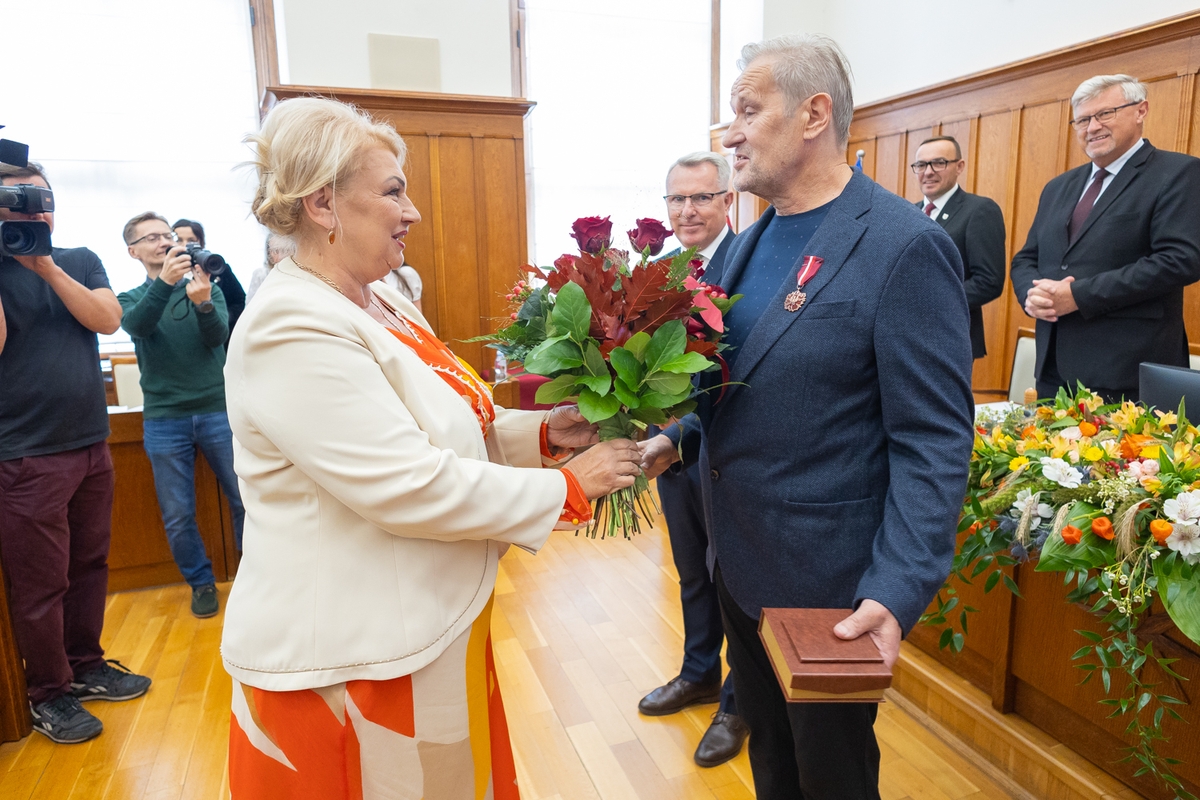 Zbigniew Mikielewicz z medalem „Gloria Artis”, fot. Mikołaj Kuras dla UMWKP