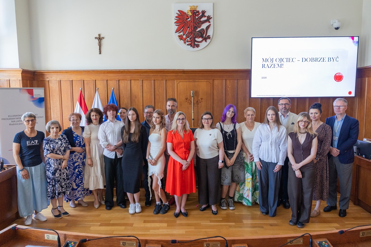 Uroczystość wręczenia nagród w konkursie na pracę pisemną pn. „Mój ojciec – dobrze być razem”, fot. Mikołaj Kuras dla UMWKP