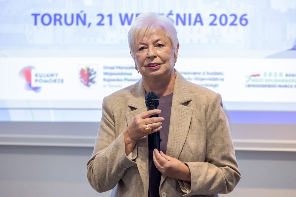 Elżbieta Rachowska, Konsultant wojewódzki w dziedzinie psychoterapii uzależnień w województwie kujawsko-pomorskim, podczas konferencji pn. „Nowe podejścia w terapii poznawczo-behawioralnej uzależnień”, która odbyła się 21 września 2026 r. w Hotelu Mercure w Toruniu. Fot. Mikołaj Kuras