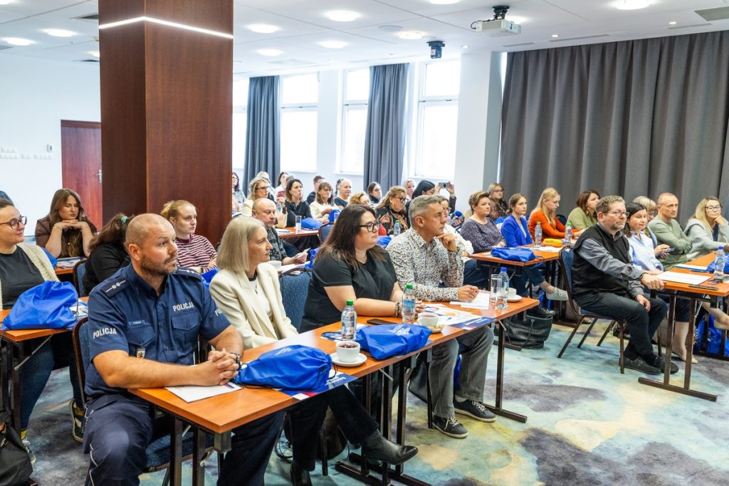 Uczestnicy szkolenia pn. „Świadomi i bezpieczni: szkolenie z profilaktyki HIV”, które odbyło się 25 września 2026 r. w Toruniu, w Hotelu Mercure. Fot. Andrzej Goiński.