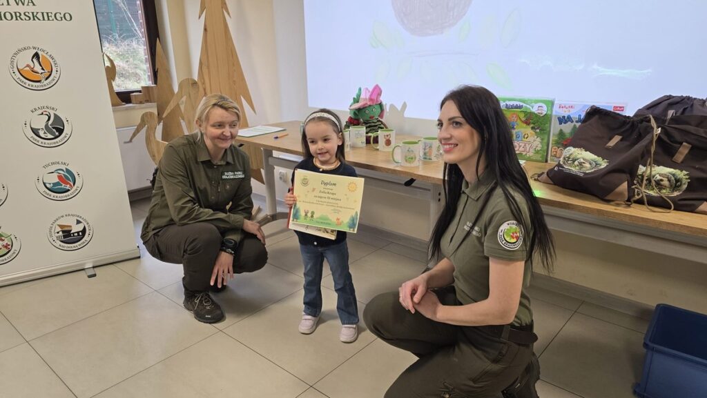 Wręczenie nagrody za zajęcie III miejsca, fot. Monika Wiśniewska