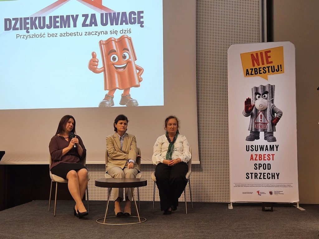Zdjęcia z konferencji USUWAMY AZBEST SPOD STRZECHY, która odbyła się w Hotelu Copernicus Toruń w dniu 30 września br., fot. Departament Środowiska