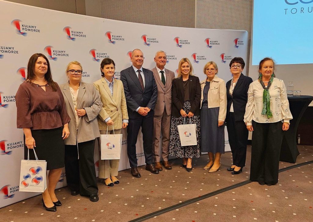 Zdjęcia z konferencji USUWAMY AZBEST SPOD STRZECHY, która odbyła się w Hotelu Copernicus Toruń w dniu 30 września br., fot. Departament Środowiska