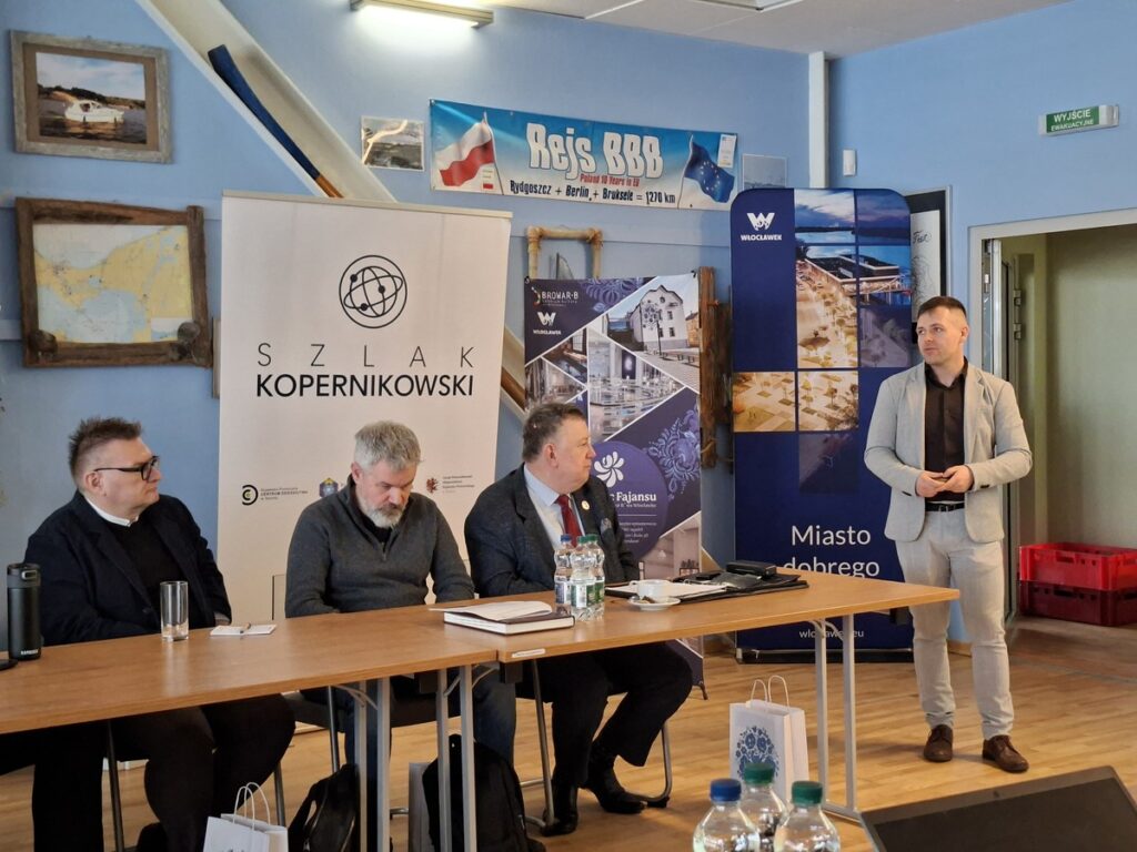 Spotkanie robocze dotyczące działań promocyjnych oraz budowania marki Szlaku Kopernikowskiego w województwie kujawsko-pomorskim, fot. UMWKP