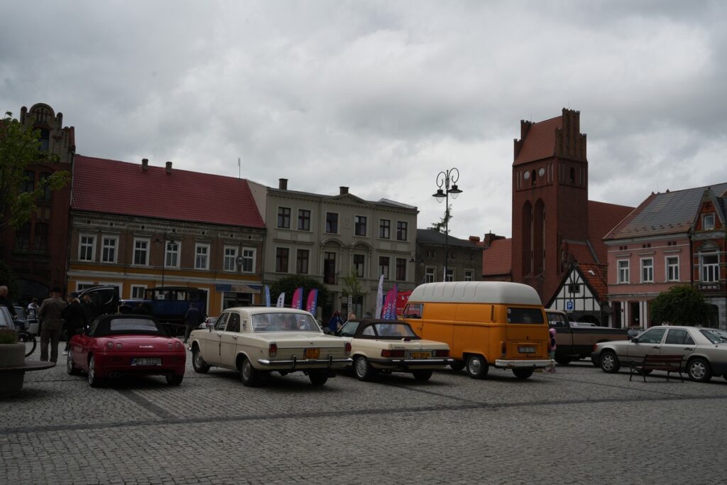 Rajd Samochodów Zabytkowych „Szlakiem Kopernikowskim”, fot. Zuzanna Lewandowska KPCD