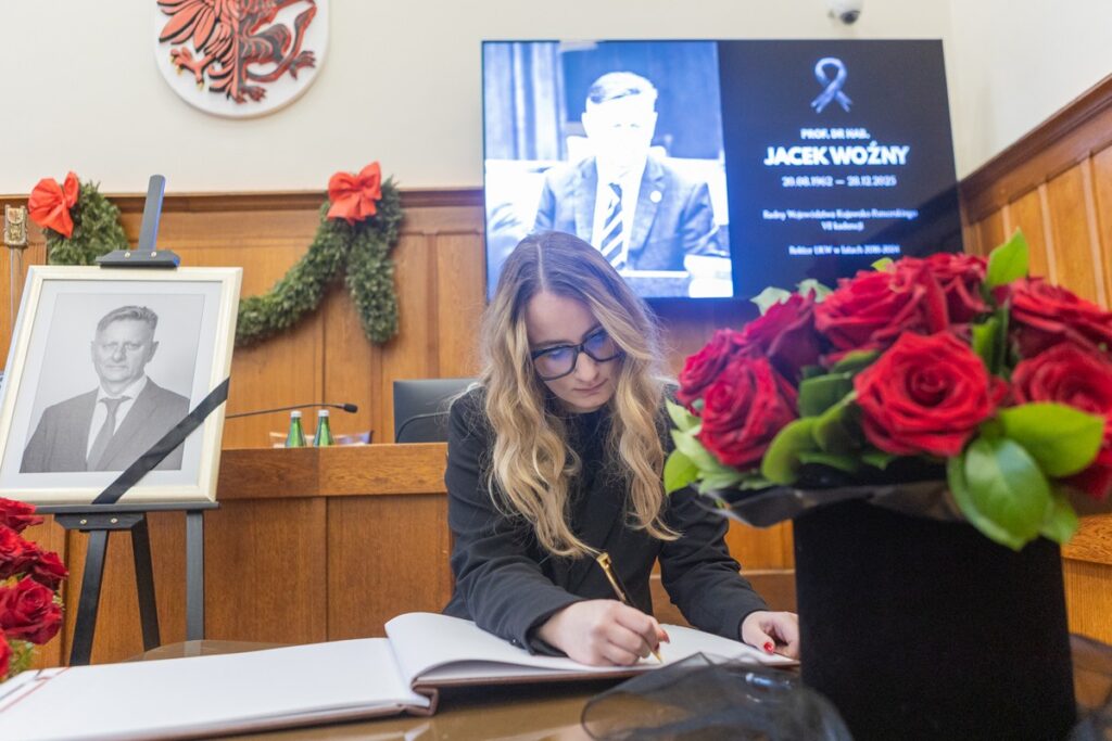 Pożegnanie prof. Jacka Woźnego, fot. Mikołaj Kuras dla UMWKP
