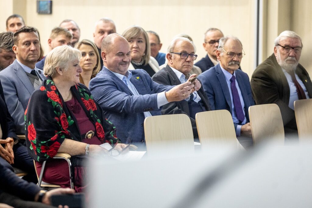 Debata nt. przyszłości polskiego rolnictwa, fot. Szymon Zdziebło/tarantoga.pl dla UMWKP
