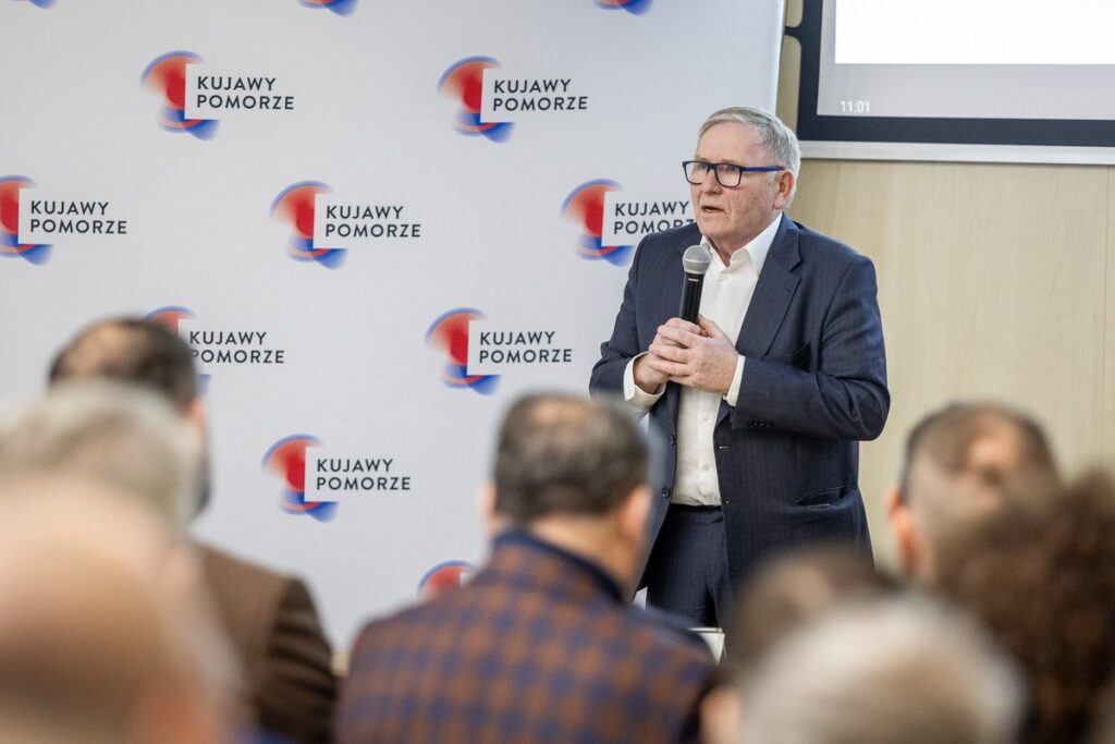 Debata nt. przyszłości polskiego rolnictwa, fot. Szymon Zdziebło/tarantoga.pl dla UMWKP