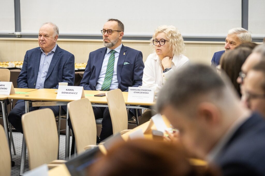 Posiedzenie Rady Rozwoju Gospodarczego, fot. Szymon Zdziebło/tarantoga dla UMWKP