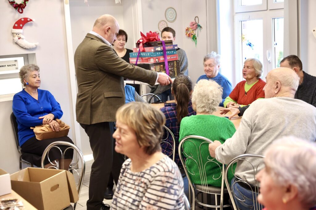 Visit to the Day Care Home in Biskupice, photo by Andrzej Goiński/UMWKP