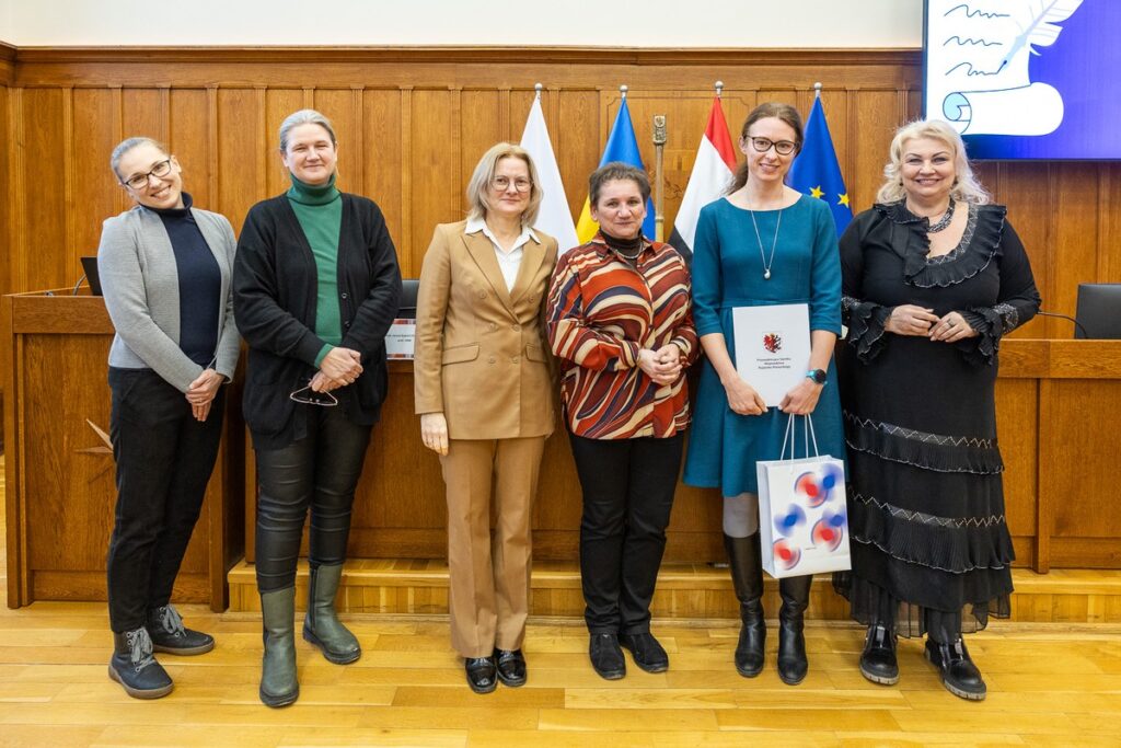 Dictation at the Marshal's Office, photo by Szymon Zdziebło/tarantoga.pl for UMWKP