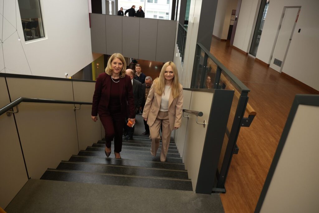 Minister zdrowia Jolanta Sobierańska-Grenda odwiedza WSZ w Toruniu, fot. Mikołaj Kuras dla UMWKP