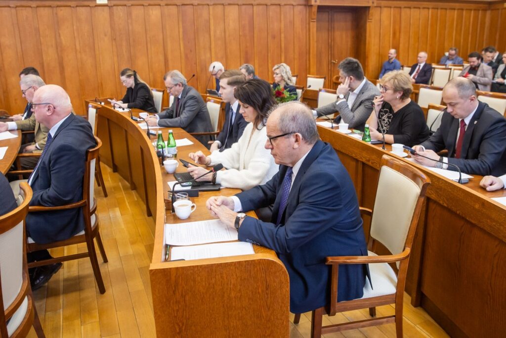 Sesja sejmiku województwa 23 lutego 2026, fot. Andrzej Goiński/UMWKP
