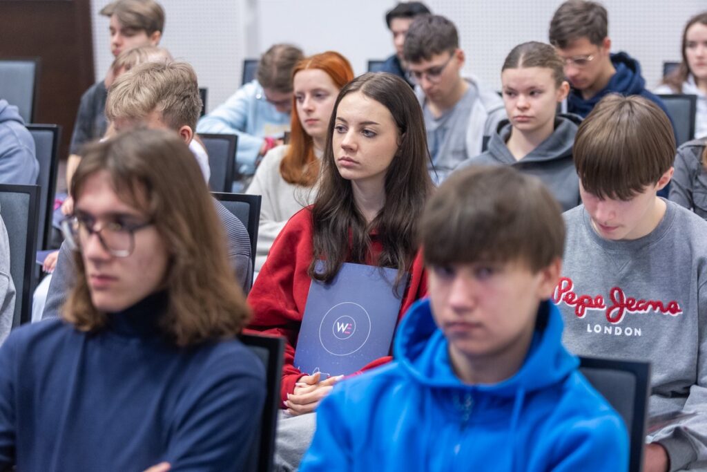 Discussion featuring President of the Regional Parliament Elżbieta Piniewska and Vice-President of the Regional Parliament Katarzyna Lubańska, photo by Mikołaj Kuras for the UMWKP