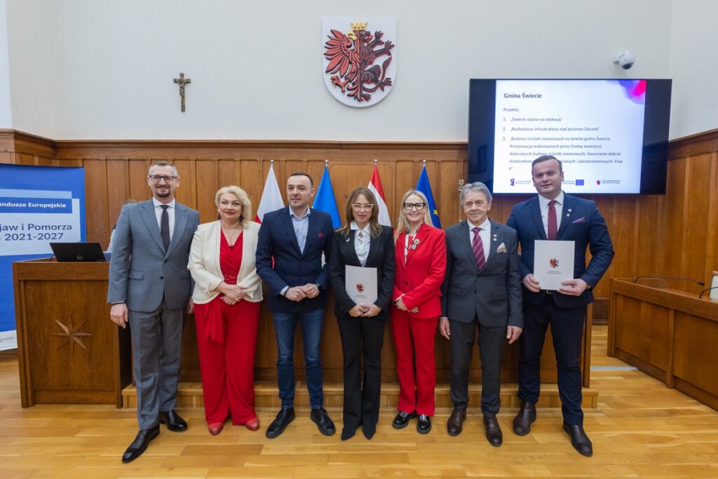 Uroczystość przekazania umów FEdKP, 25 lutego 2025, fot. Mikołaj Kuras dla UMWKP