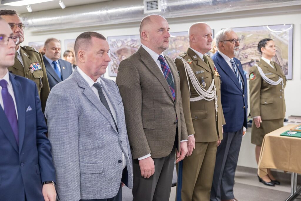 Ceremonia podpisania porozumienia w sprawie powołania uczelni wojskowej w Toruniu, fot. Mikołaj Kuras dla UMWKP