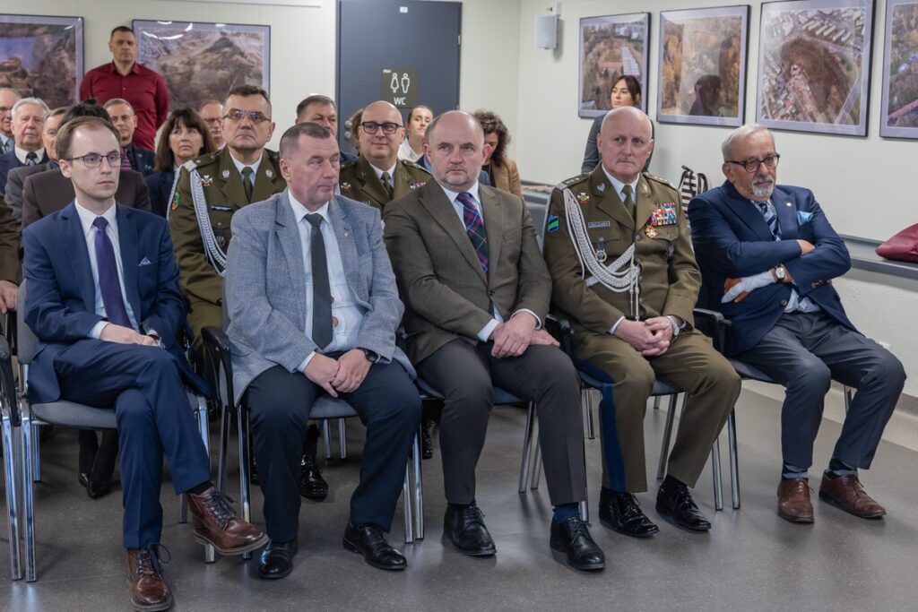 Ceremonia podpisania porozumienia w sprawie powołania uczelni wojskowej w Toruniu, fot. Mikołaj Kuras dla UMWKP