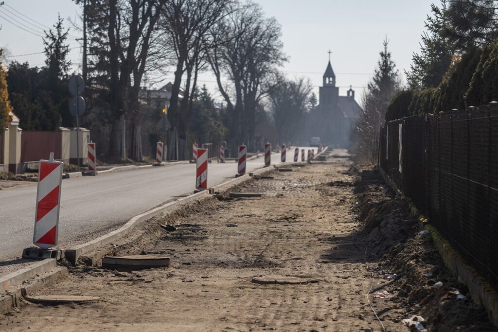 Modernizacja DW 268 Brzezie- Brześć Kujawski, fot. Szymon Zdziebło/tarantoga.pl dla UMWKP