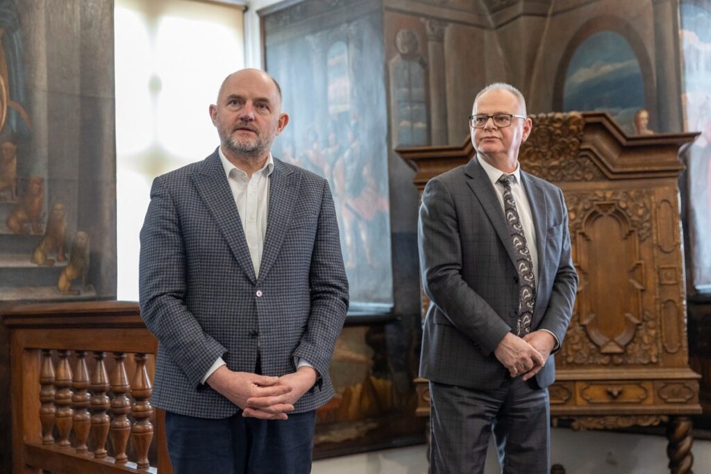 Contract signing ceremony, photo by Mikołaj Kuras for UMWKP