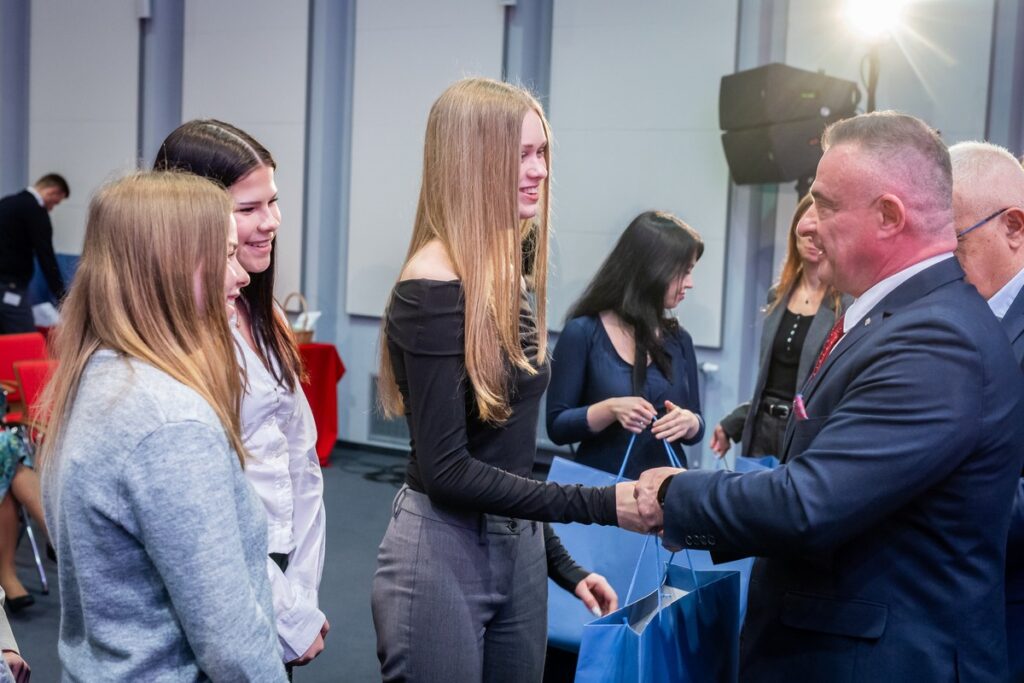 Uroczysta sesja sejmiku województwa, fot. Tomasz Czachorowski/eventphoto dla UMWKP