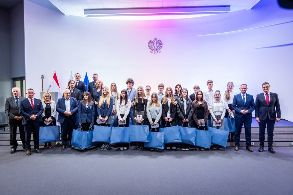 Uroczysta sesja sejmiku województwa, fot. Tomasz Czachorowski/eventphoto dla UMWKP