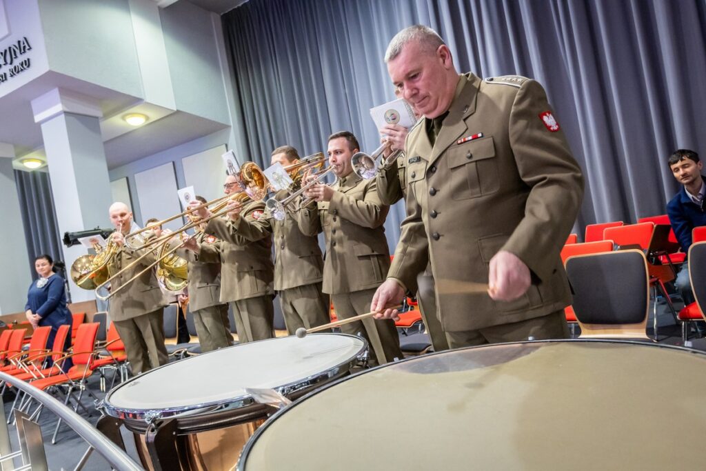 Uroczysta sesja sejmiku województwa, fot. Tomasz Czachorowski/eventphoto dla UMWKP