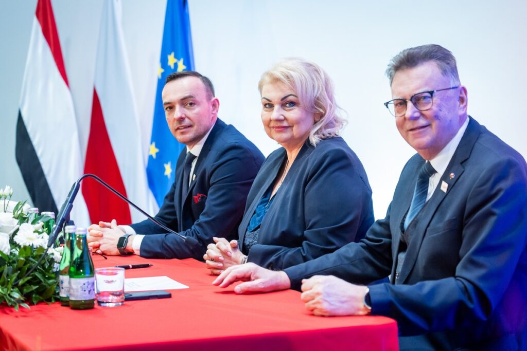 Uroczysta sesja sejmiku województwa, fot. Tomasz Czachorowski/eventphoto dla UMWKP